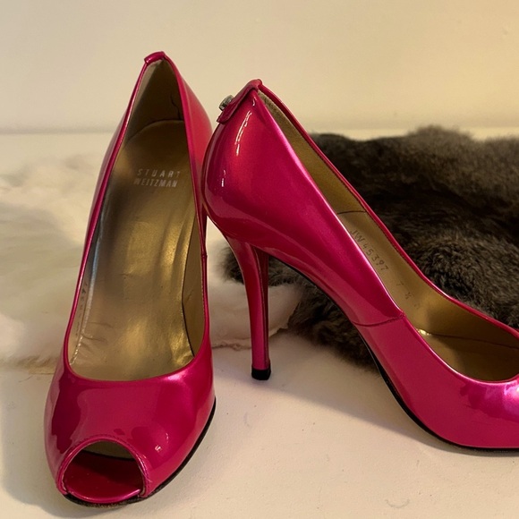 VINTAGE STUART WEITZMAN PINK PATENT LEATHER, PEEP TOE HEELS, SIZE: 7 1/2 - Picture 7 of 11